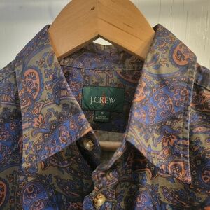 Vibrant paisley button down shirt J. Crew size small
